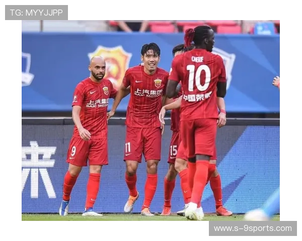 上海海港外线配合持续制造空档