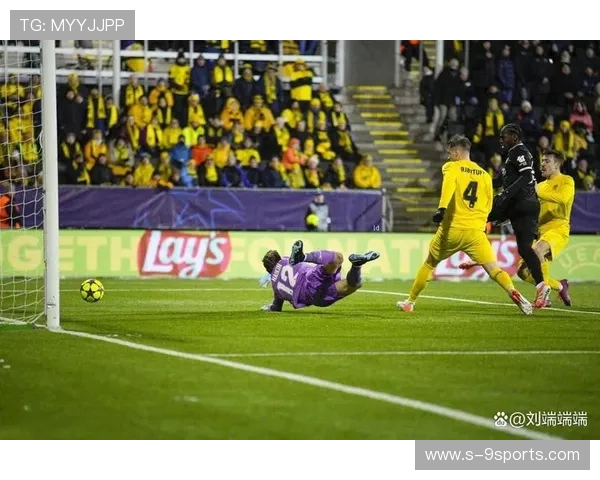 尤文替补登场完成关键封堵，展现无畏精神！